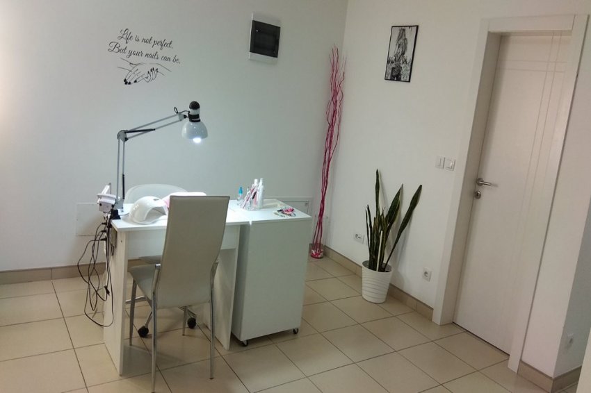 Kozmetički salon Pure studio 037 Kruševac