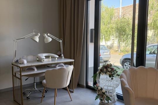Frizersko-kozmetički salon 3 dots beauty lounge Pančevo