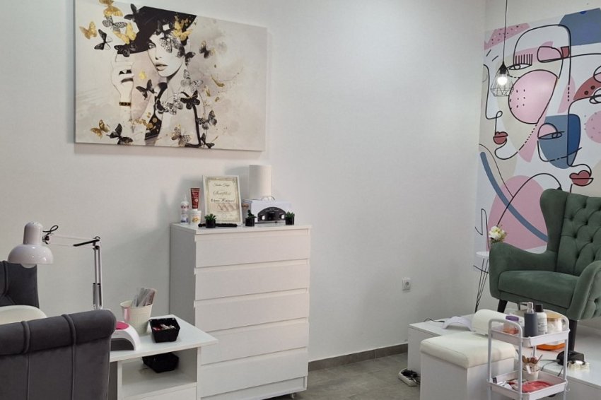 Kozmetički salon Manikir i pedikir Mina - Višnjička 47A Beograd