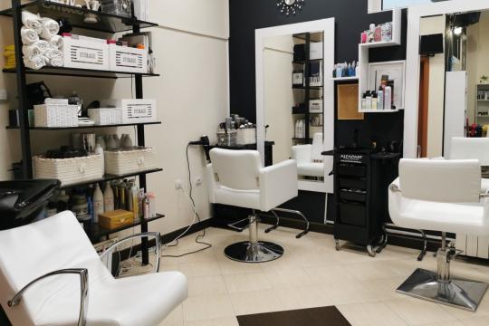 Frizersko - kozmetički salon Knez Beograd