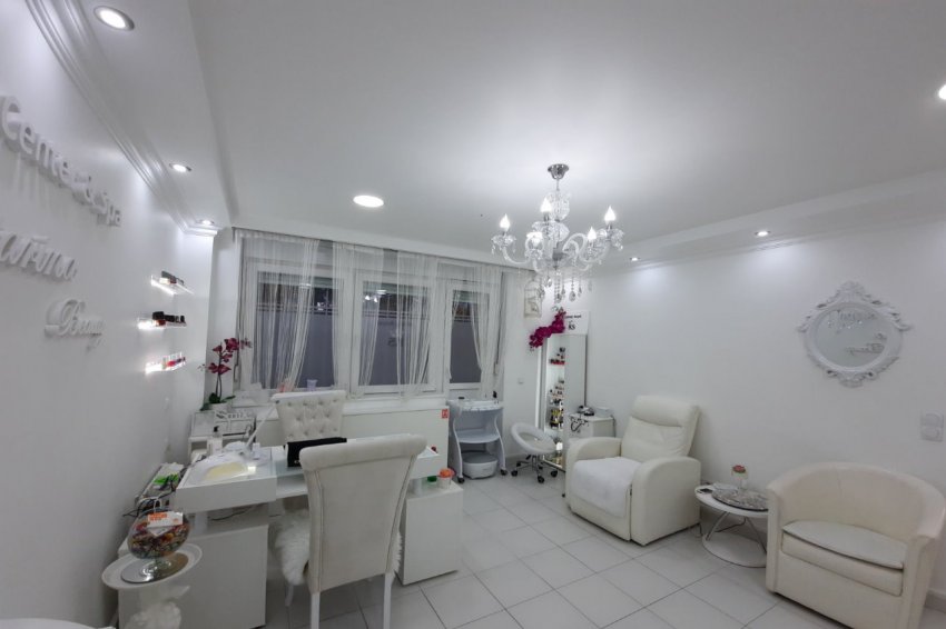Frizersko-kozmetički salon Infinity Royal KS Beograd