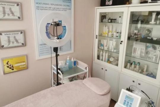 Kozmetički salon Salon 77 Beograd