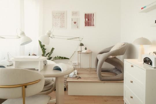 Frizersko-kozmetički salon Baza Beauty Studio Beograd