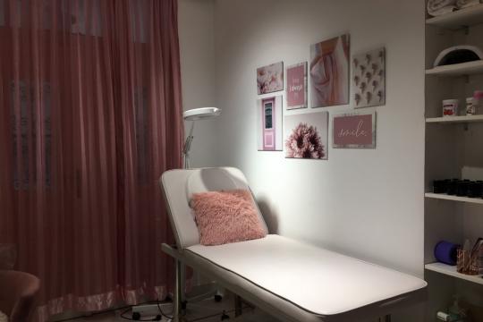 Frizersko kozmetički salon Story.6 Beograd