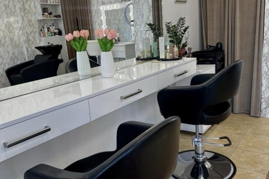Frizersko-kozmetički salon Beauty house by Marina Novi Sad
