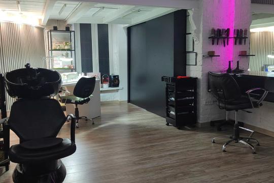 Frizersko-kozmetički salon Headroom Beograd