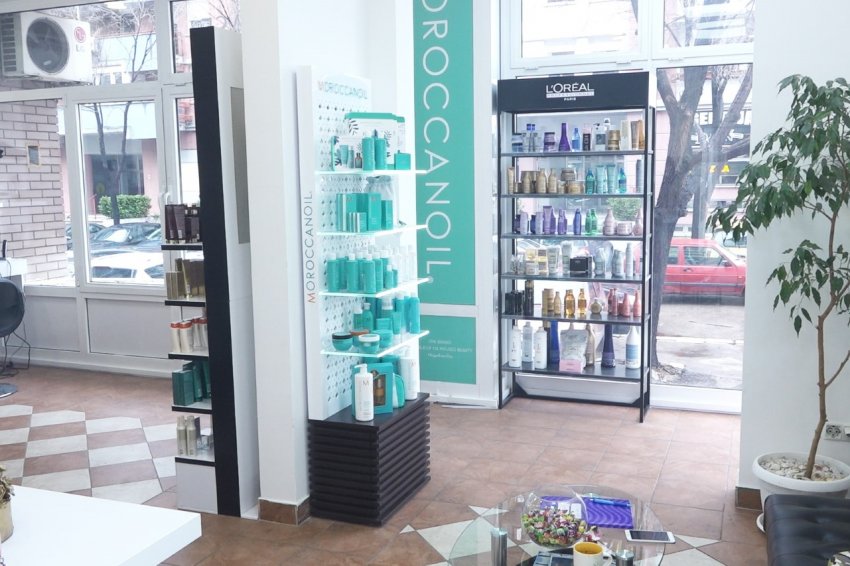 Frizersko - kozmetički salon Tačka Beograd