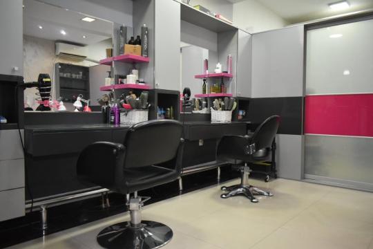 Frizersko-kozmetički salon Dve mace 3 Beograd
