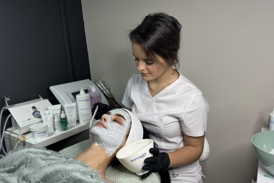Kozmetički salon Estetski centar Đina Beograd