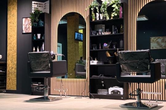 Frizersko - kozmetički salon Glamour Luxury Studio 88 Pančevo