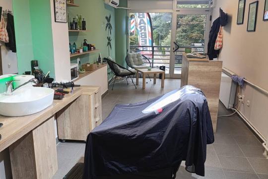 Muški frizersko-kozmetički salon Viki Land - Madam Barber Beograd