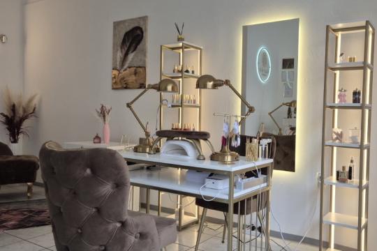 Kozmetički salon Auréa manucure Novi Sad