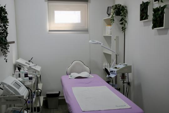 Kozmetički salon Estetik MPL 87 Beograd