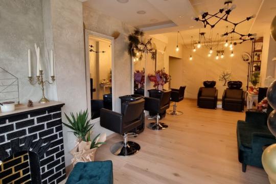 Frizerski salon Lux touch by Sany Novi Sad