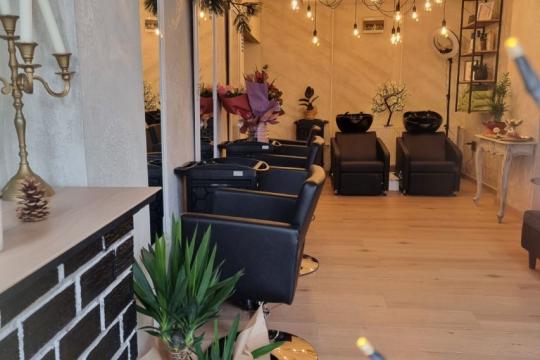 Frizerski salon Lux touch by Sany Novi Sad